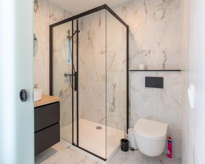 Superbe Appartement Avec Parking Малмеди Екстериор снимка